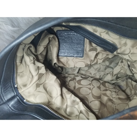 *Vintage* Authentic Coach Leather Handbag - Picture 8 of 8